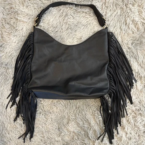 NWOT Black Fringe Hobo Shoulder Bag - Sleek Everyday Carry - Picture 6 of 8